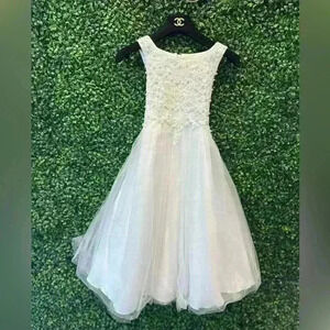 MAXI DRESS WHITE EMBELLISHED RUFFLED SIZE 7